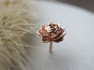 Sculpted Peony in Bloom Stud Earring